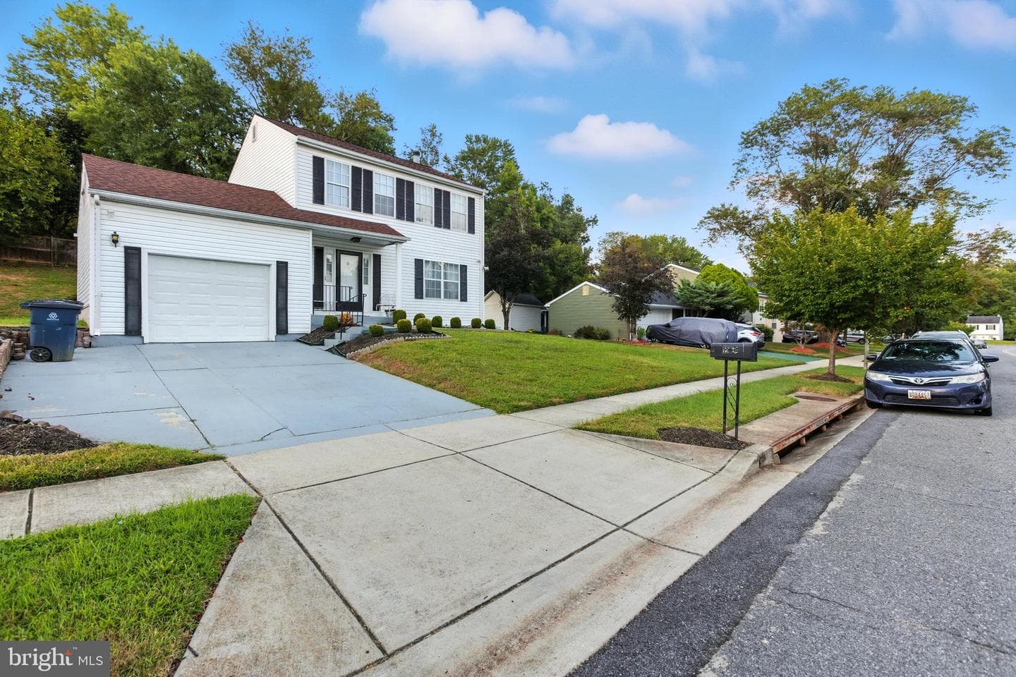 12212 Kings Arrow Street photo 2