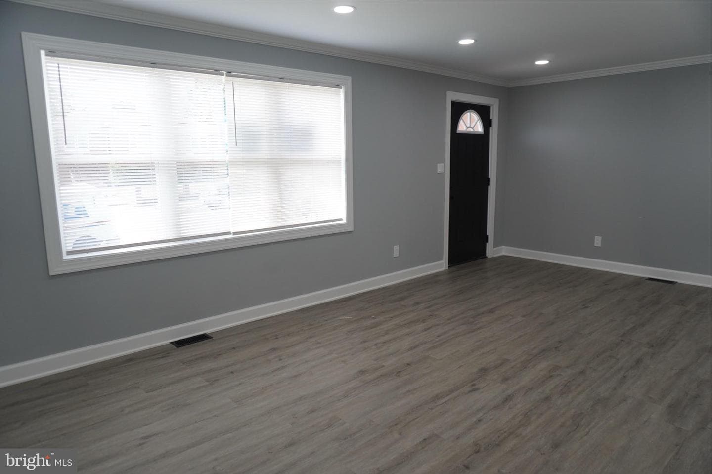 6516 Adak Street photo 6