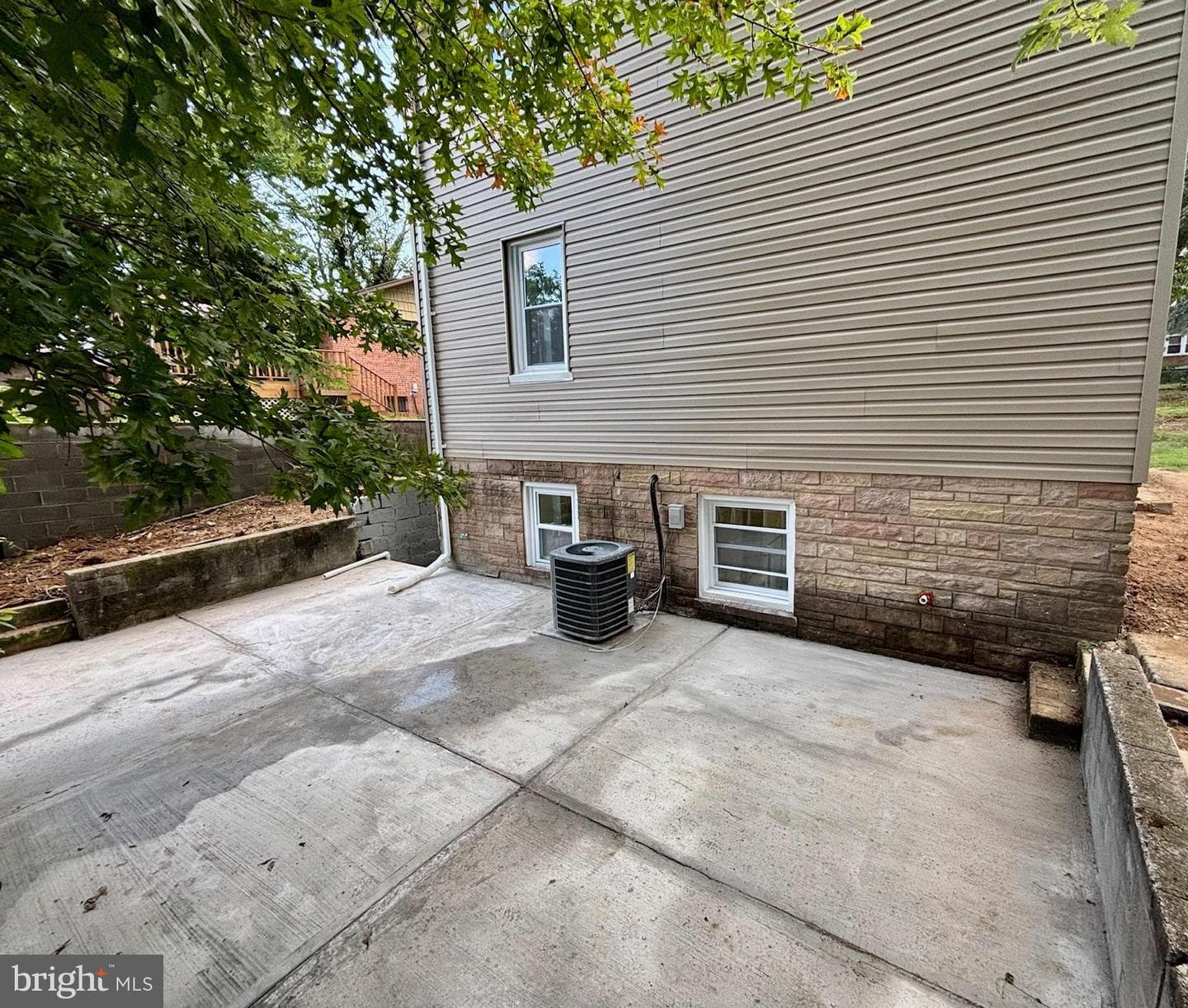 1922 Campbell Drive photo 42