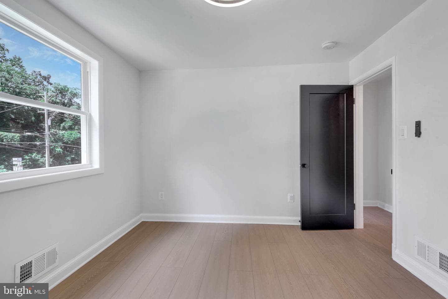 5410 Old Branch Avenue photo 19