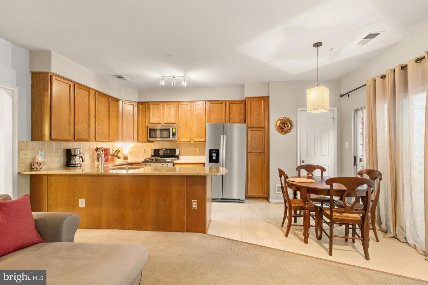 16113 Parklawn Place photo 19