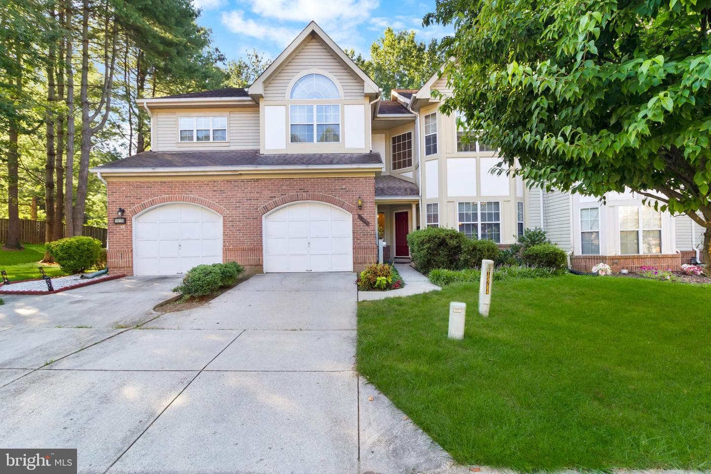 16113 Parklawn Place photo 2