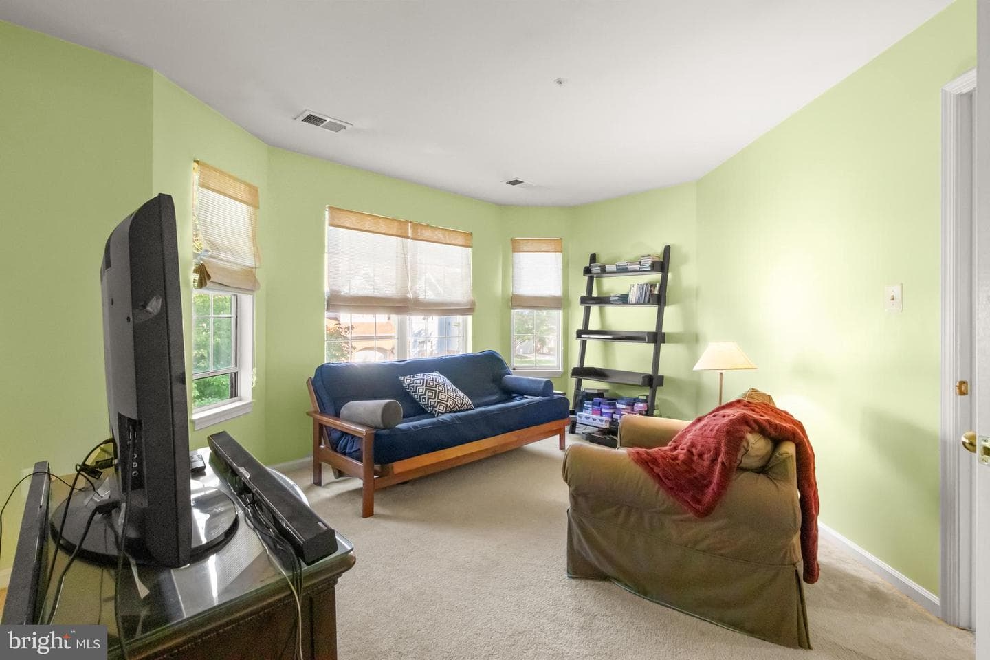 16113 Parklawn Place photo 20