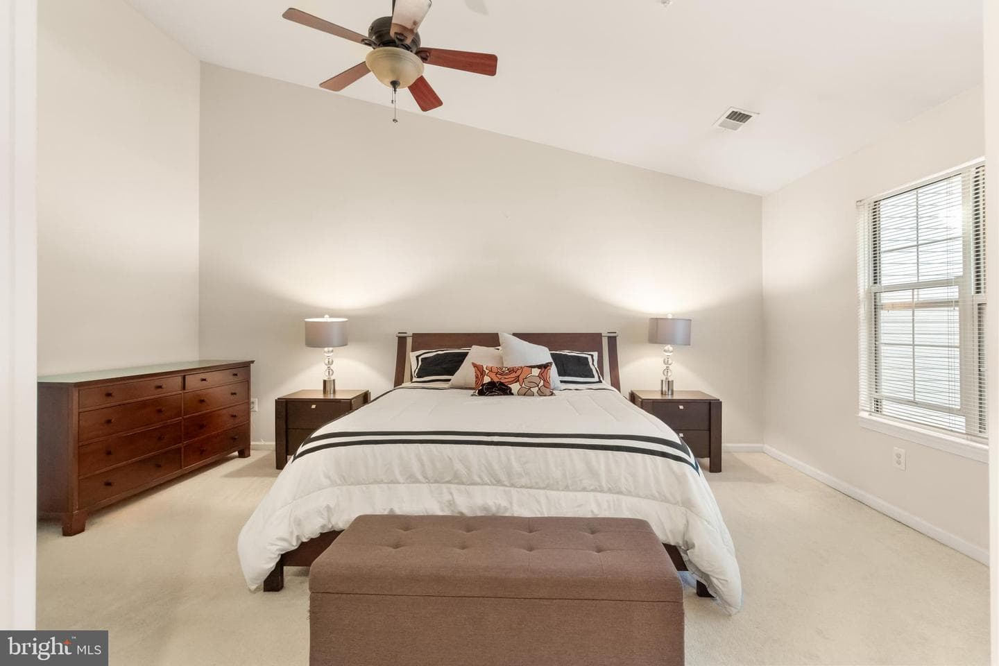 16113 Parklawn Place photo 27