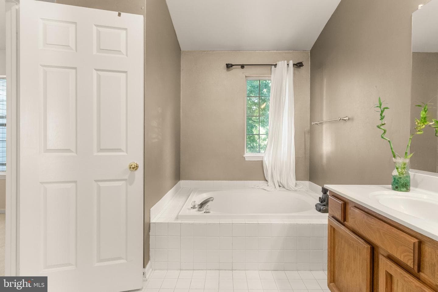 16113 Parklawn Place photo 30