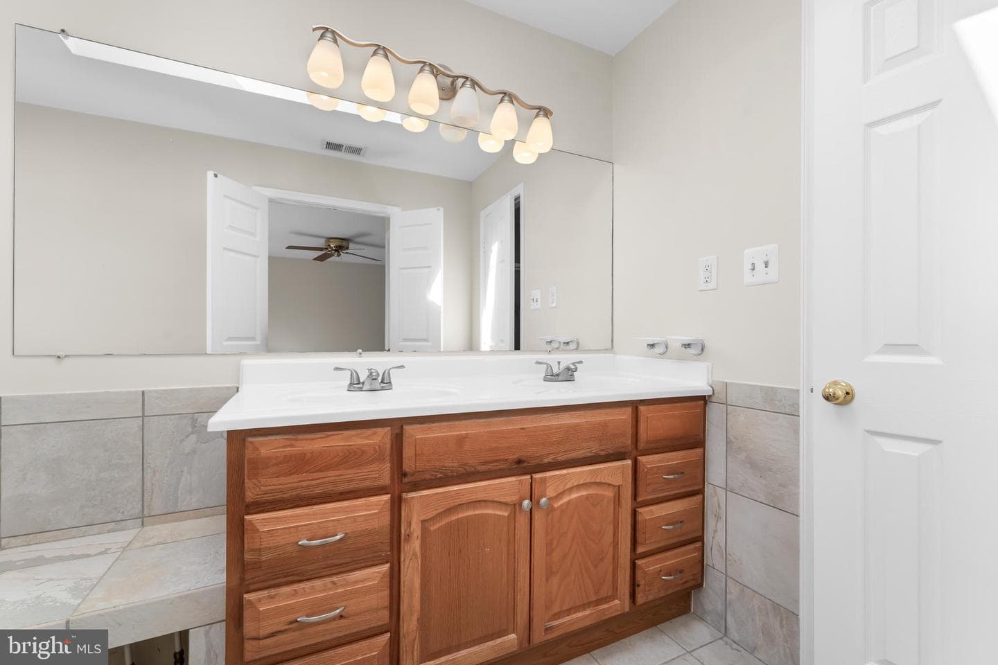 6425 Gwinnett Lane photo 29