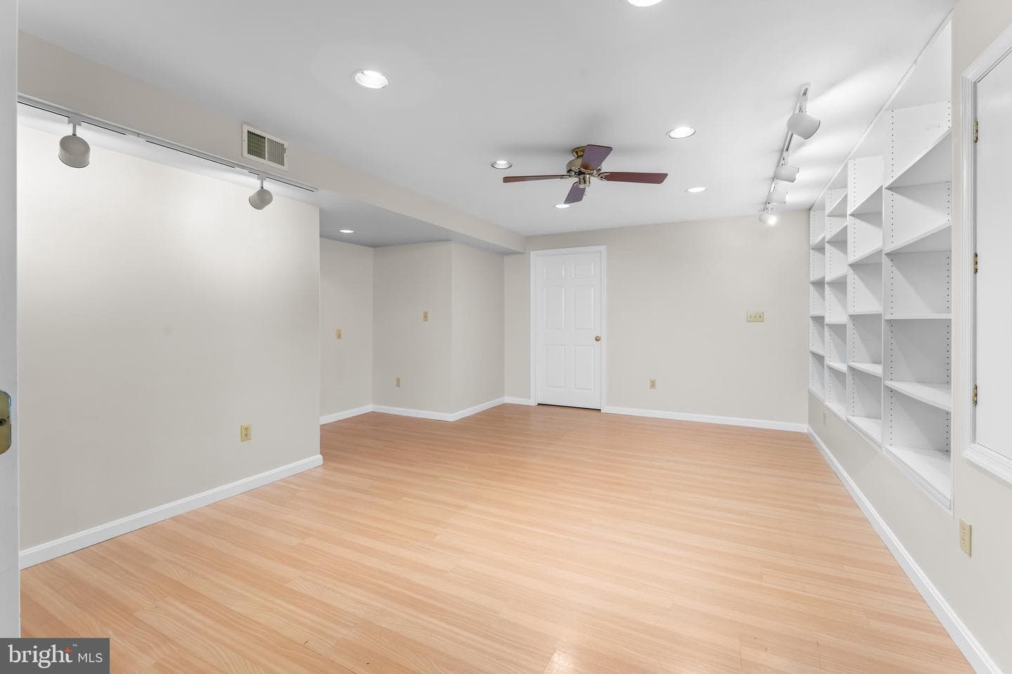 6425 Gwinnett Lane photo 39