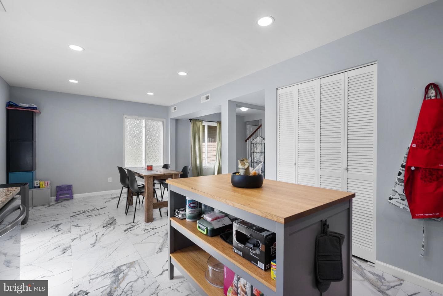 15811 Perkins Lane photo 15