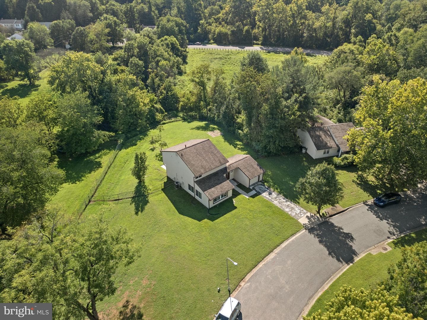 15811 Perkins Lane photo 46