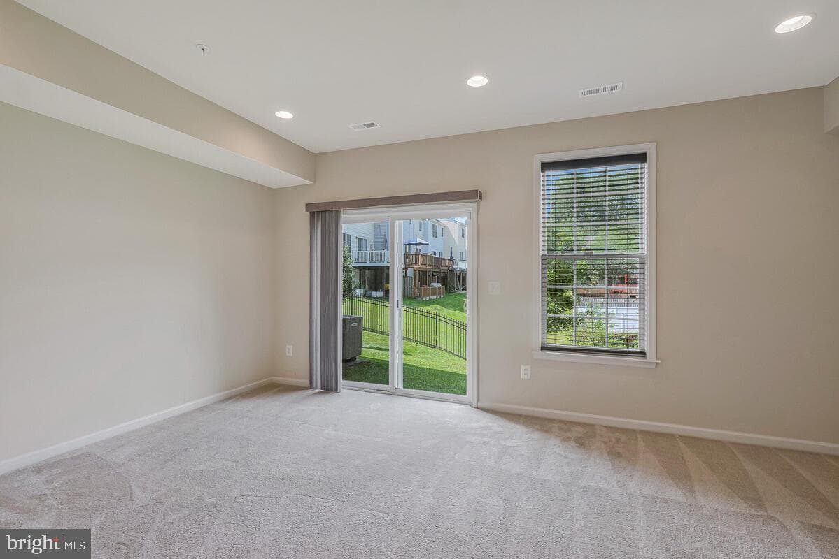 8603 Sweet Rose Court photo 5