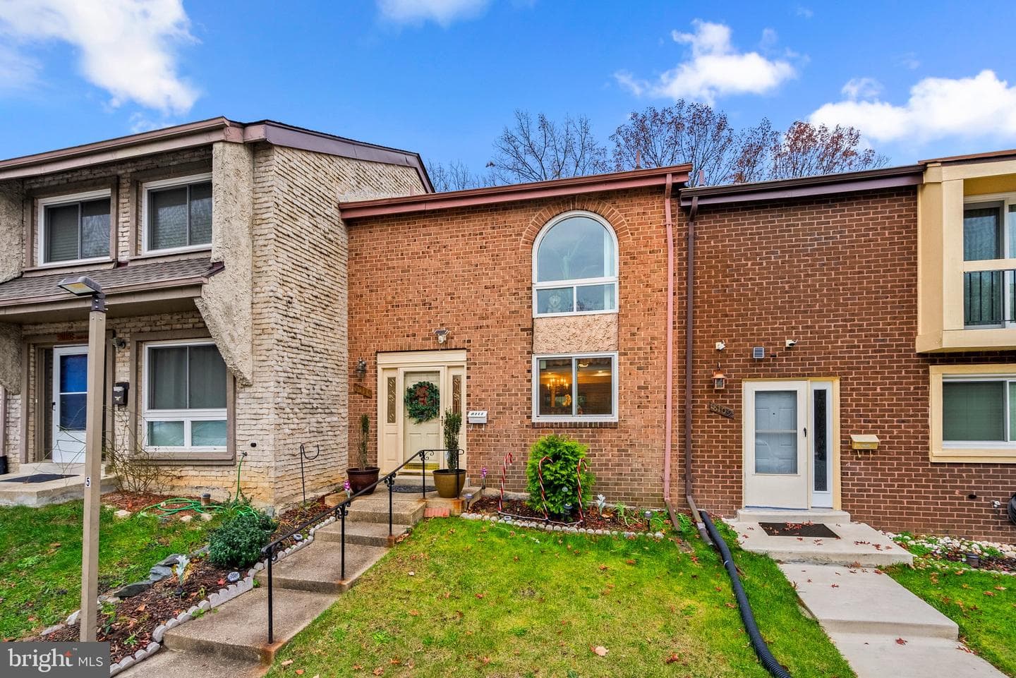 8111 Bird Lane photo 3