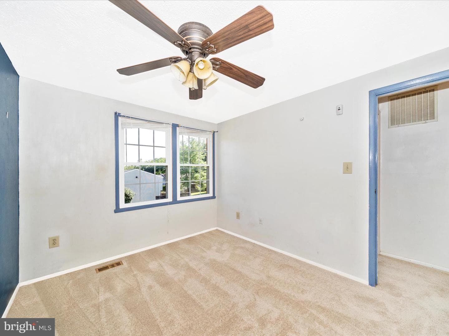378 Possum Court photo 17