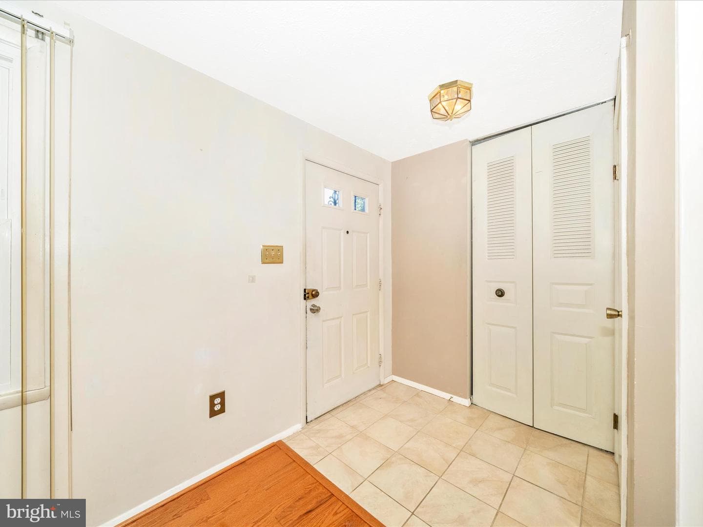 378 Possum Court photo 2