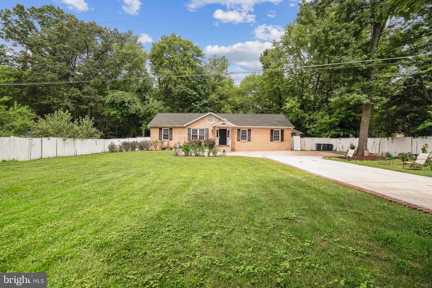 16317 Manning Road W photo 2