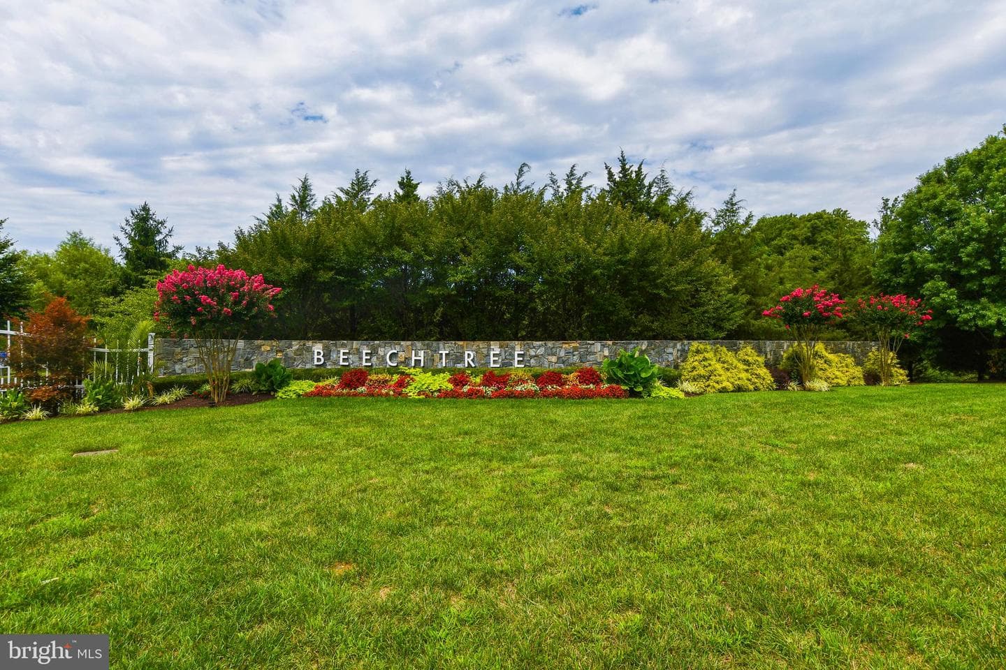 3002 Presidential Golf Drive photo 5
