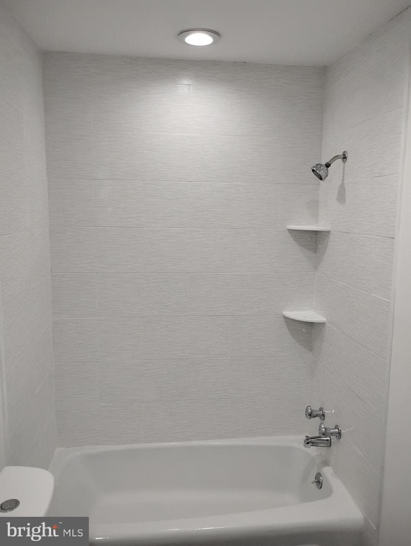 8435 Greenbelt Road #202 photo 14