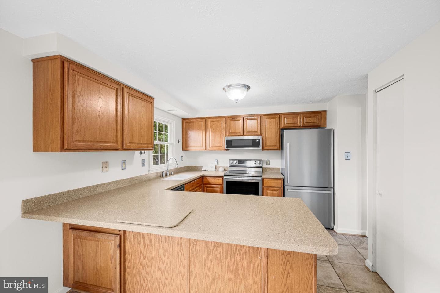 13216 Golden Oak Drive photo 9