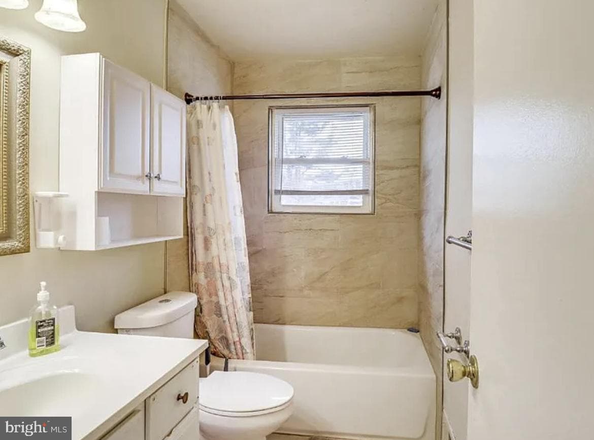 4108 Lyons Street photo 13