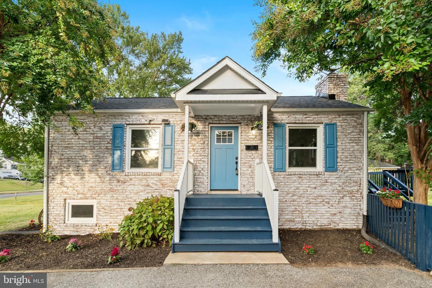 9416 Washington Boulevard photo 2