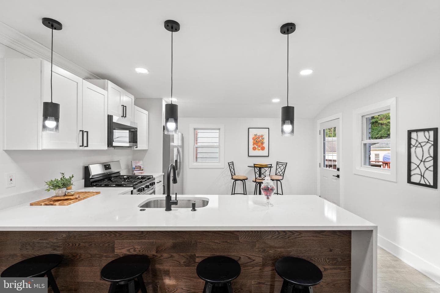 9416 Washington Boulevard photo 6