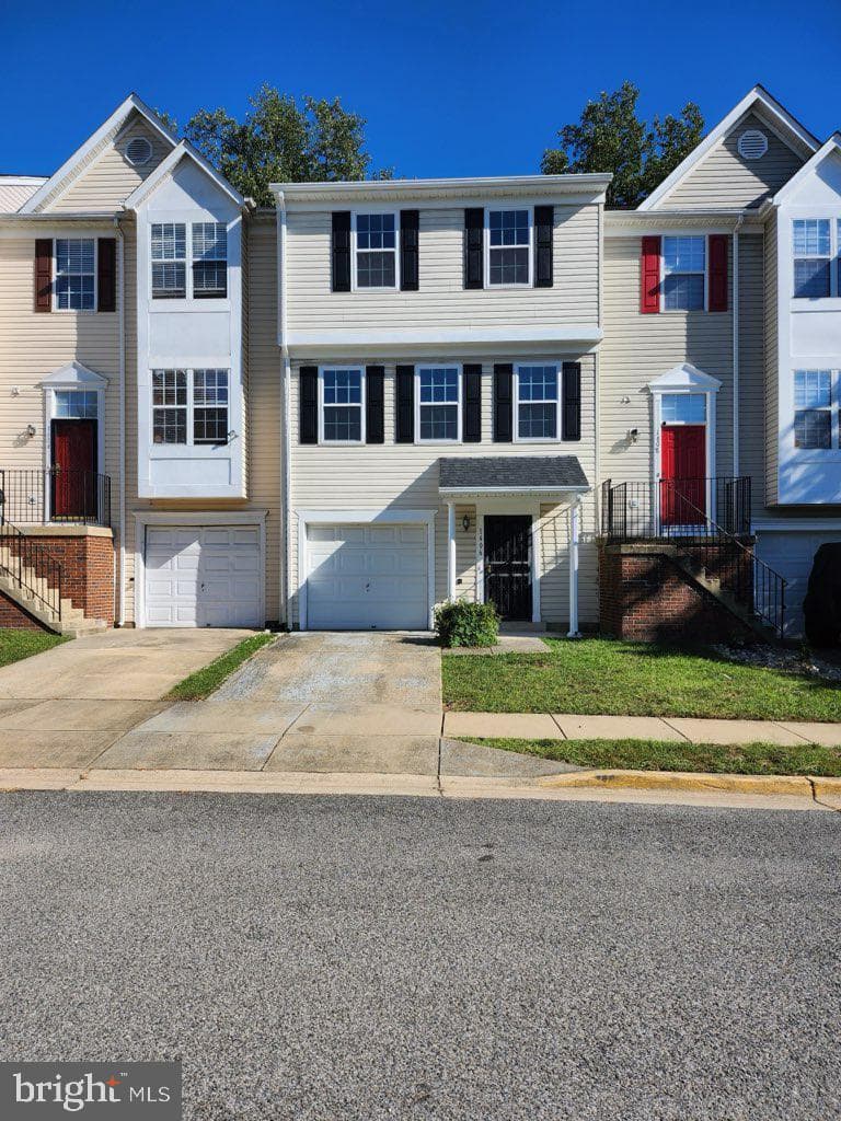 1606 Deep Gorge Court photo 1