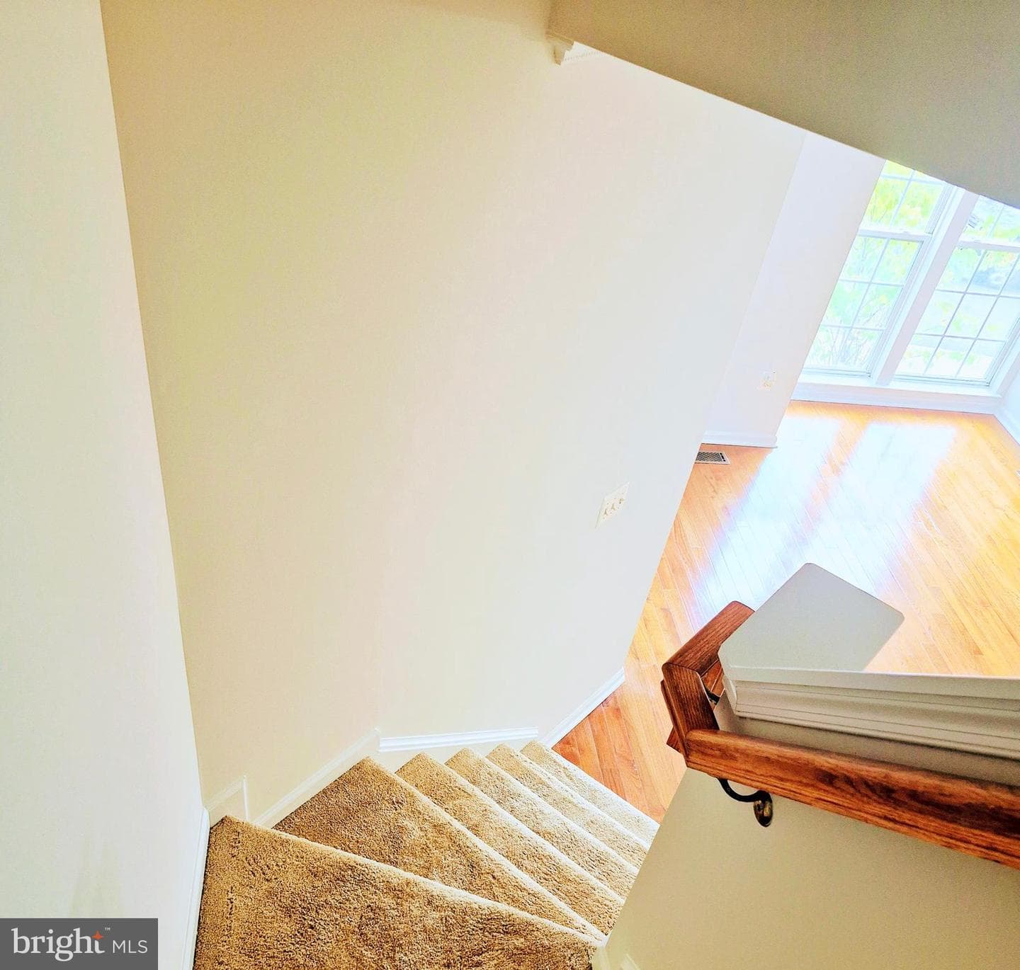 6404 Landing Way photo 8