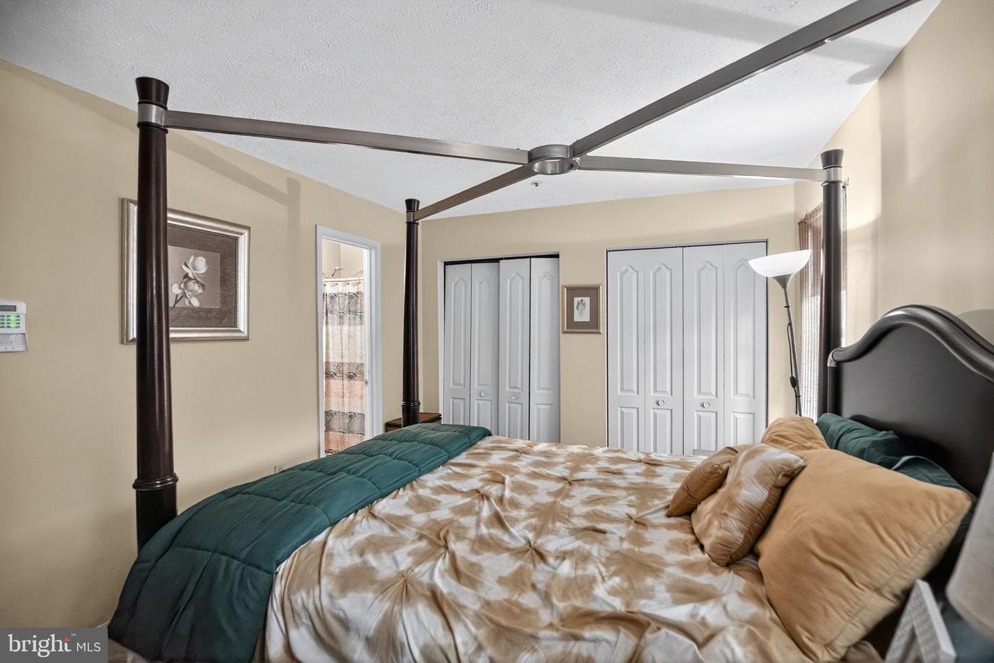 6807 Holly Berry Court photo 15