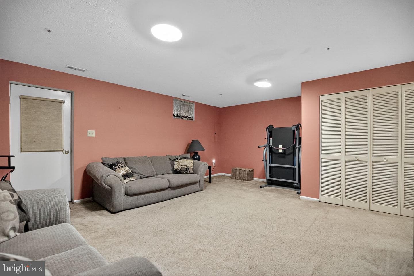 6807 Holly Berry Court photo 23