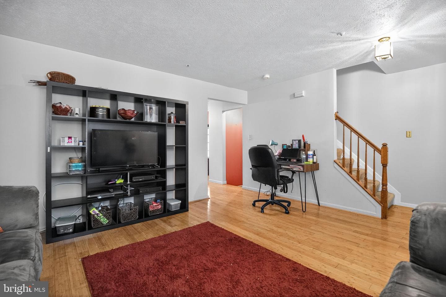 6807 Holly Berry Court photo 4