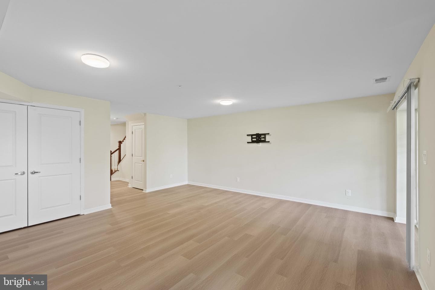 748 Maury Avenue photo 35