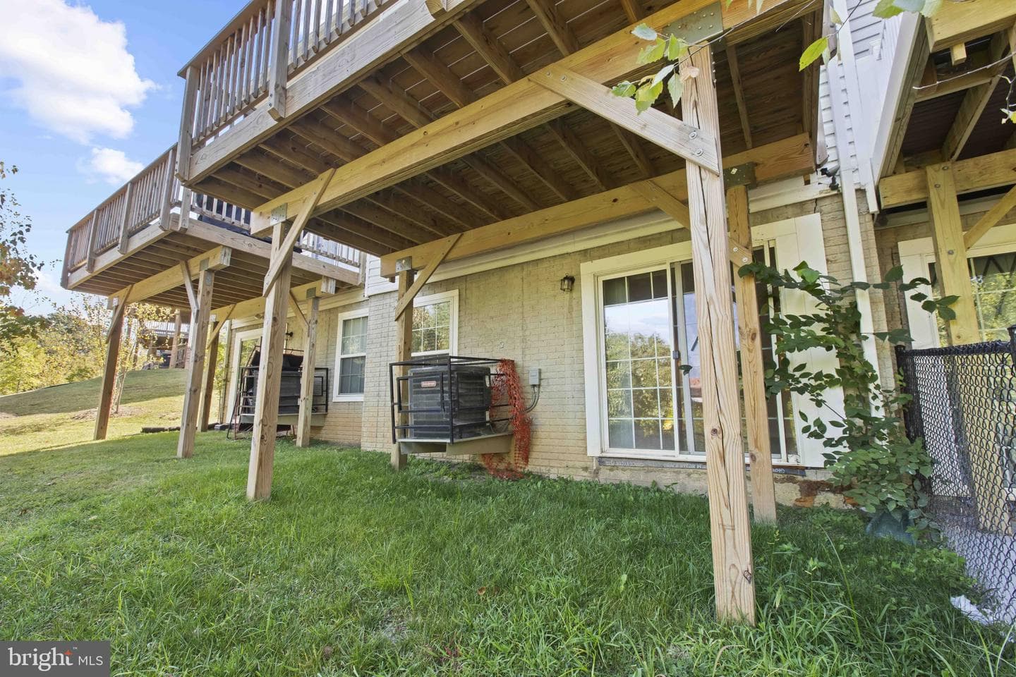 748 Maury Avenue photo 36