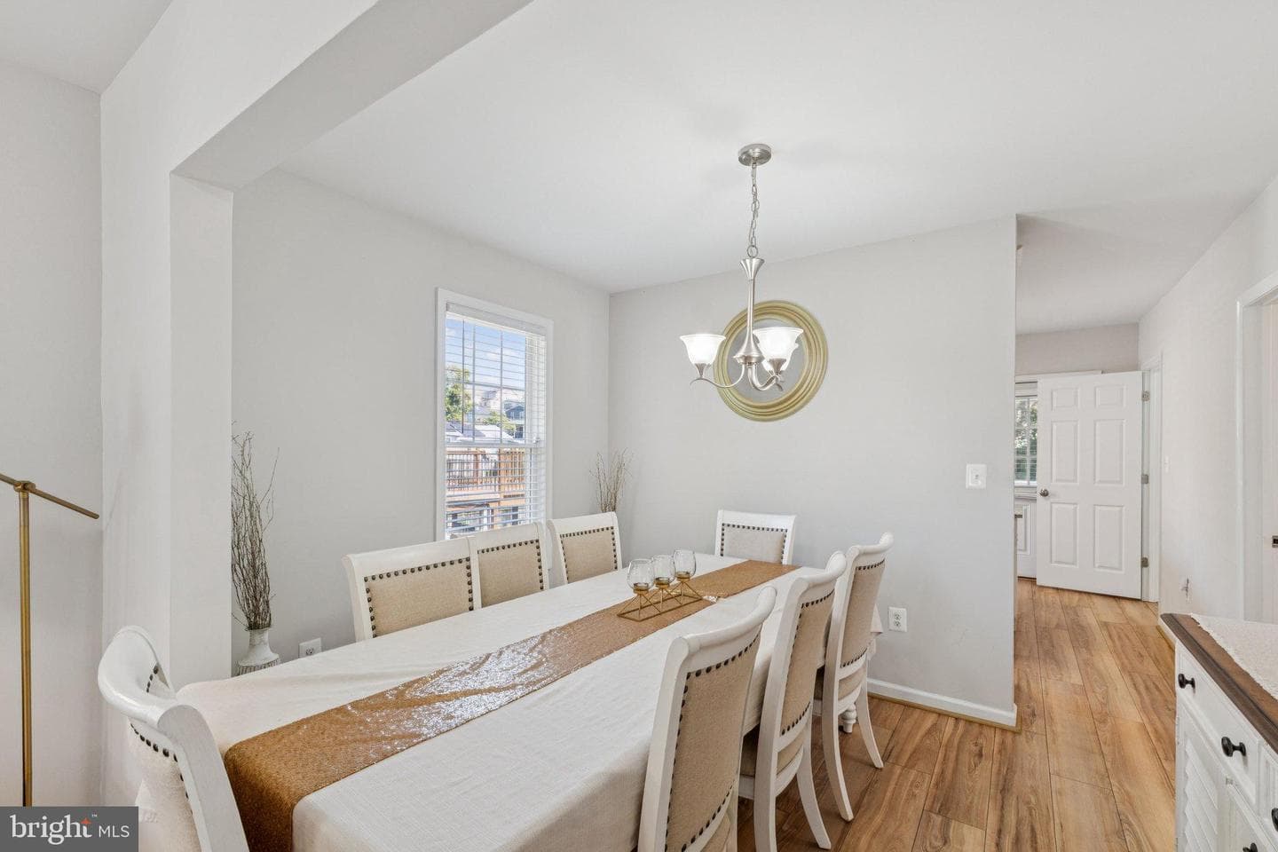 4204 Urn Street photo 6