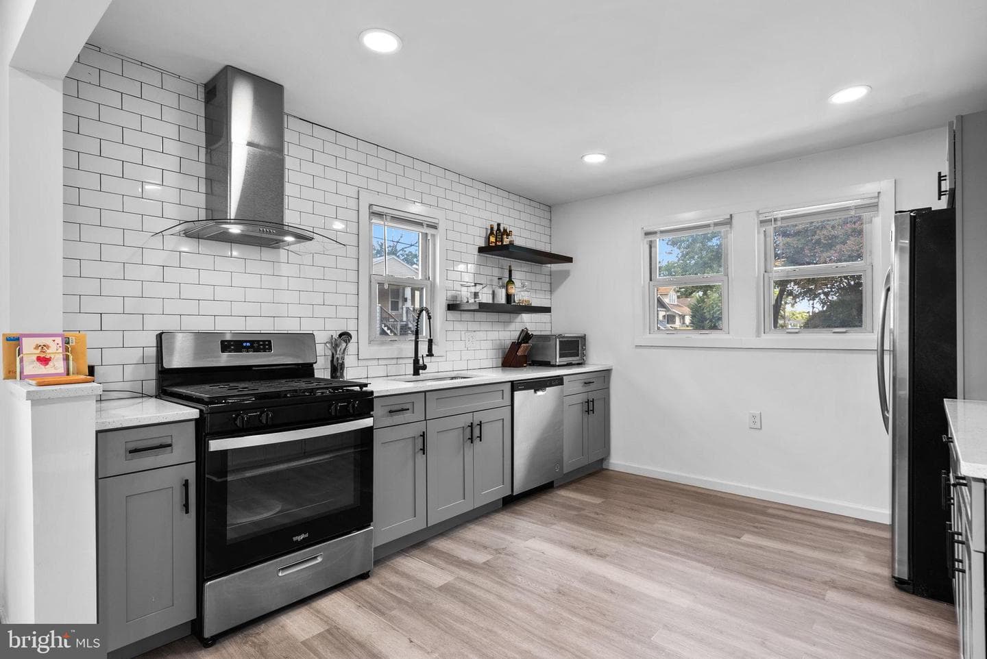 4000 Lawrence Street photo 13