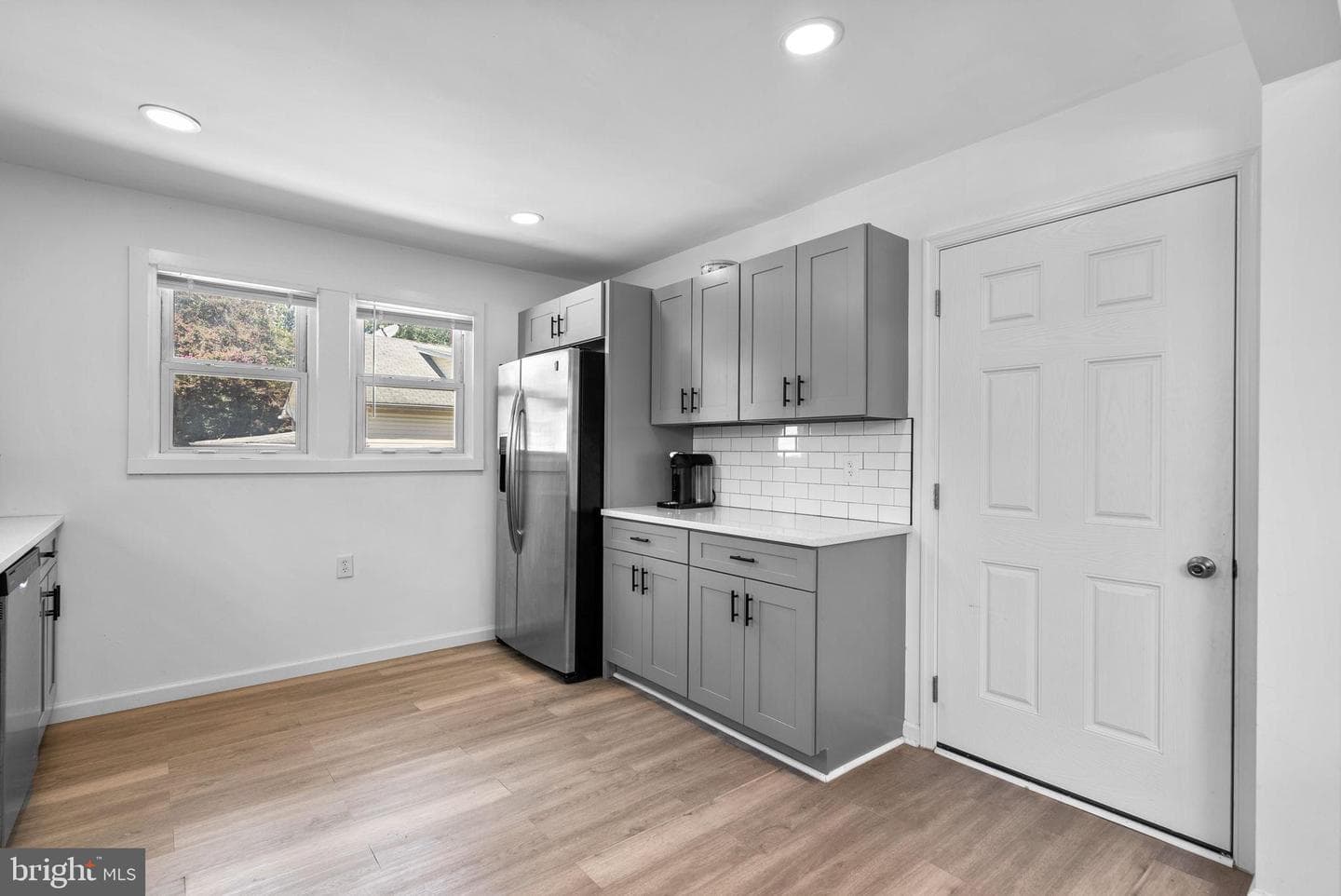 4000 Lawrence Street photo 14