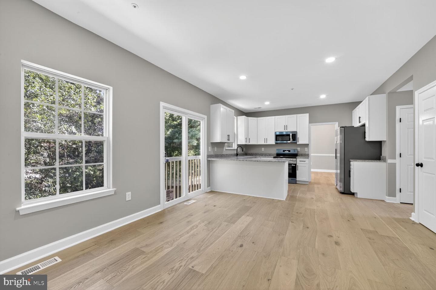 1015 Consideration Lane photo 9