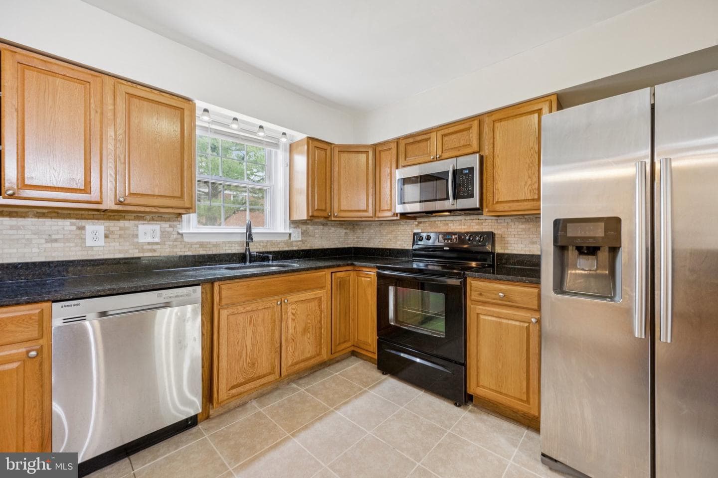 6109 Claridge Road photo 10