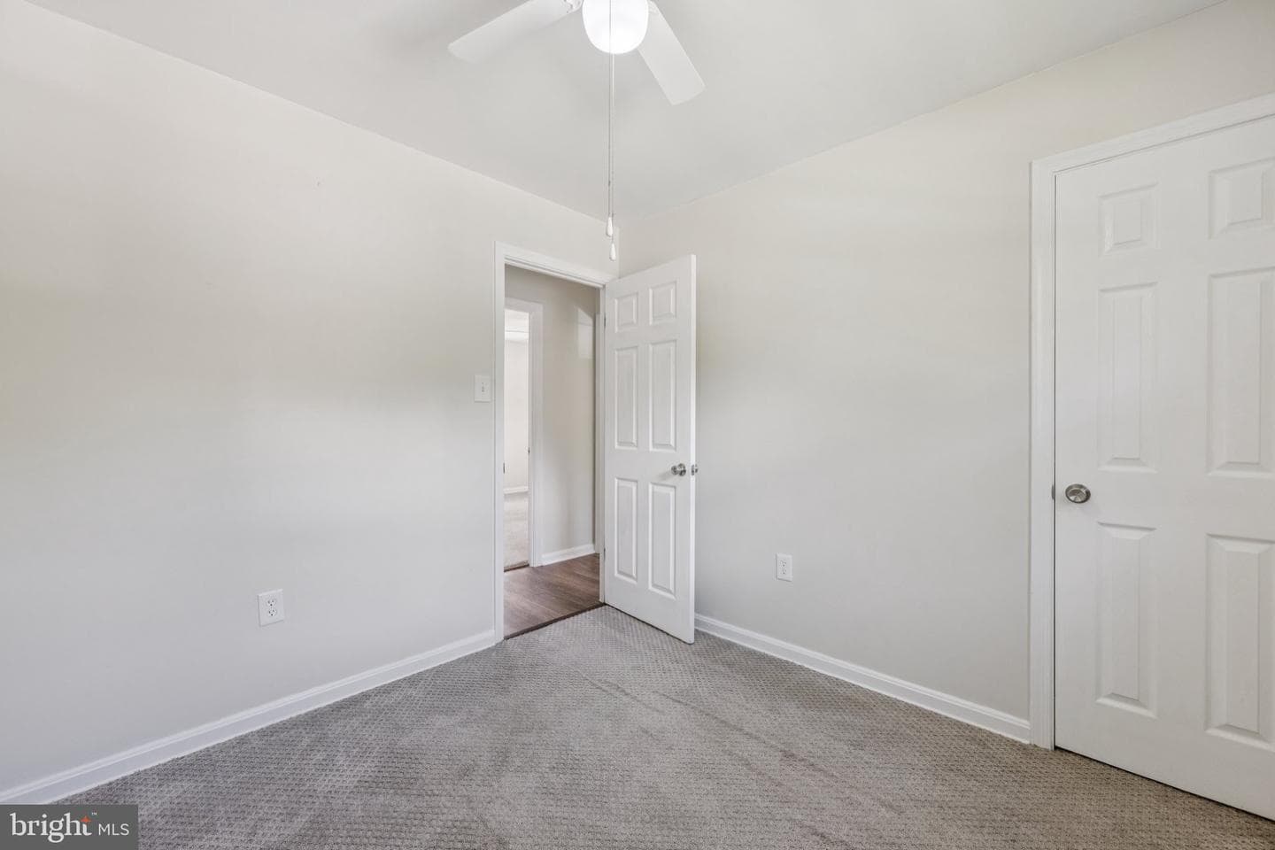 6109 Claridge Road photo 20