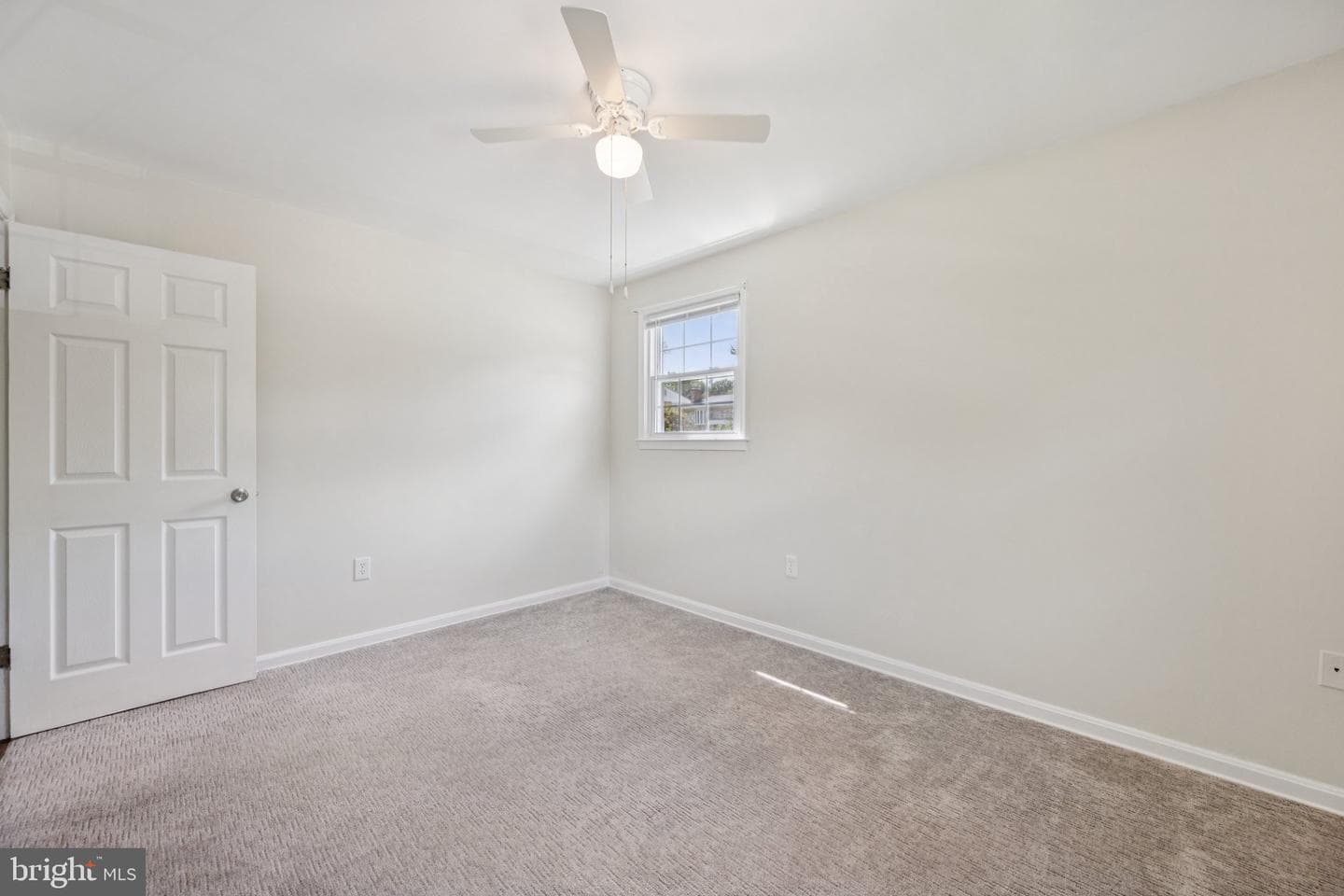 6109 Claridge Road photo 22
