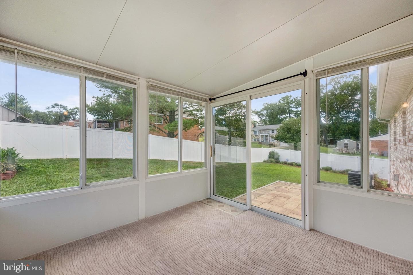 6109 Claridge Road photo 4