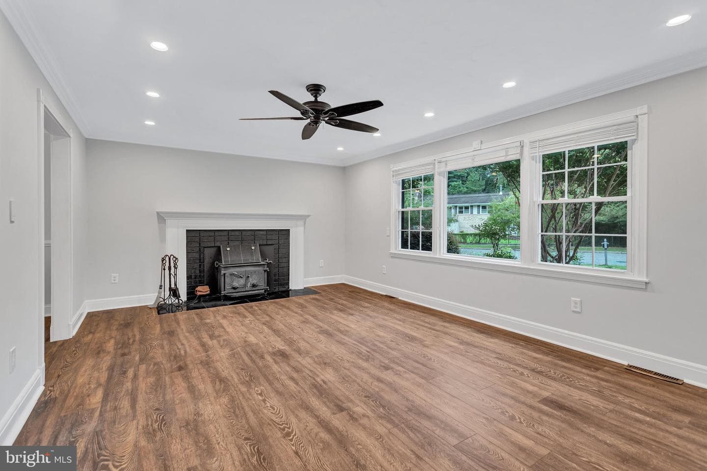 15903 Sherwood Avenue photo 14