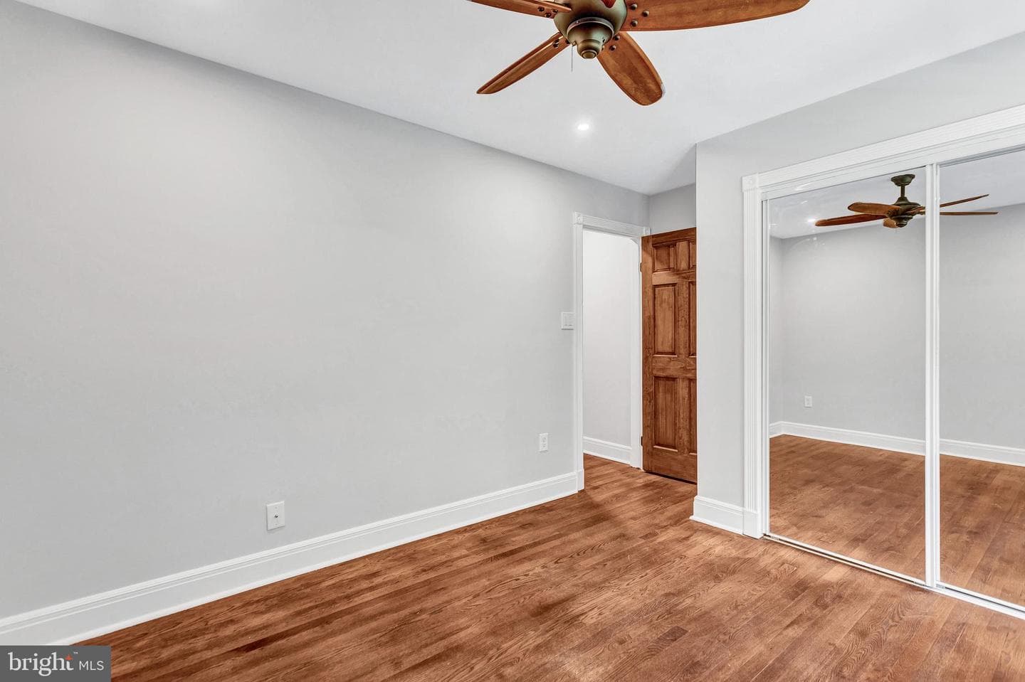 15903 Sherwood Avenue photo 23