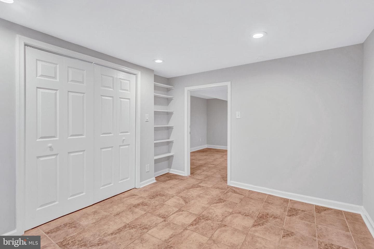 15903 Sherwood Avenue photo 30