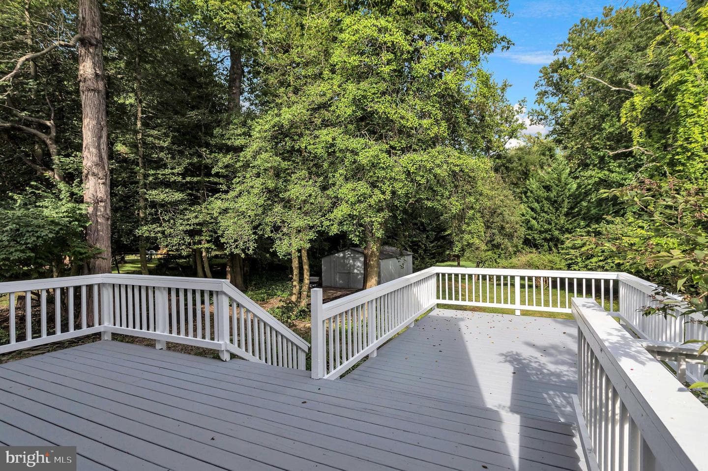 15903 Sherwood Avenue photo 39