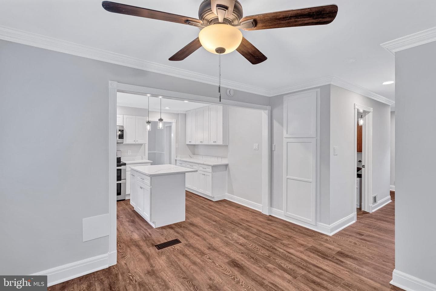 15903 Sherwood Avenue photo 7