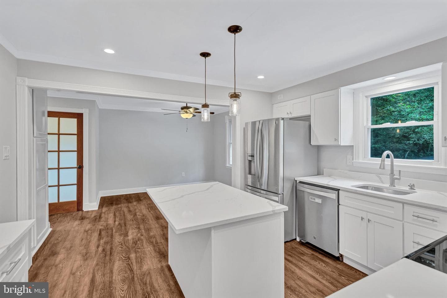 15903 Sherwood Avenue photo 9