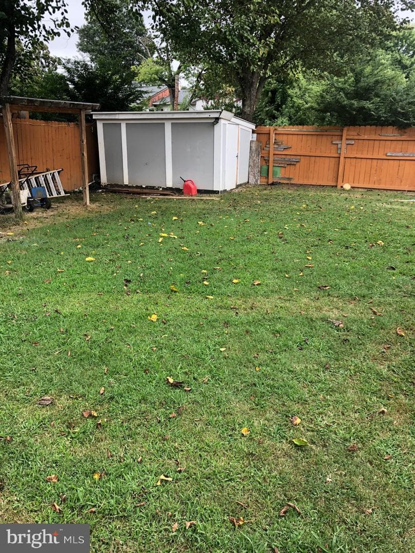 744 Carson Avenue photo 10