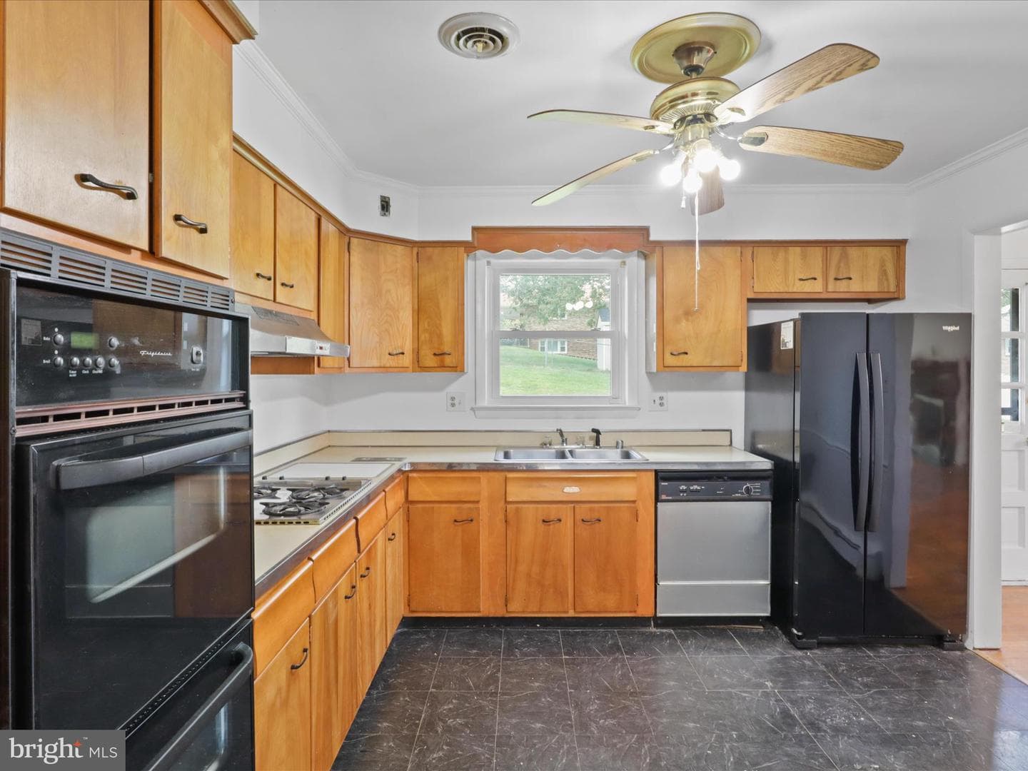 9605 Beverly Avenue photo 11