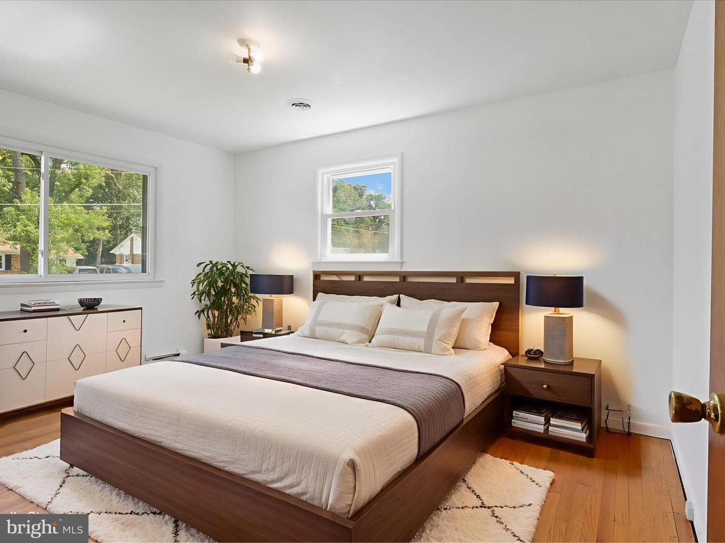 9605 Beverly Avenue photo 18