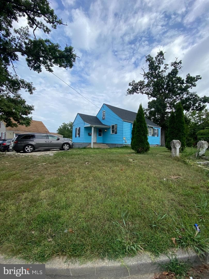 5811 63rd Avenue photo 3