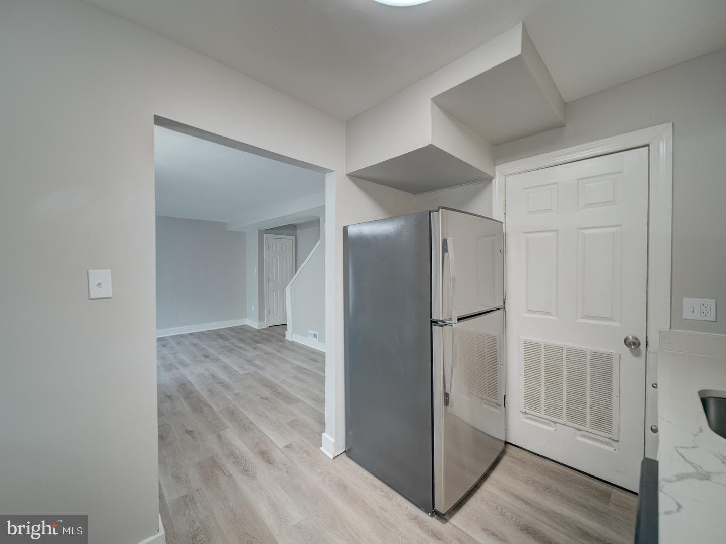 8001 Barlowe Road photo 16